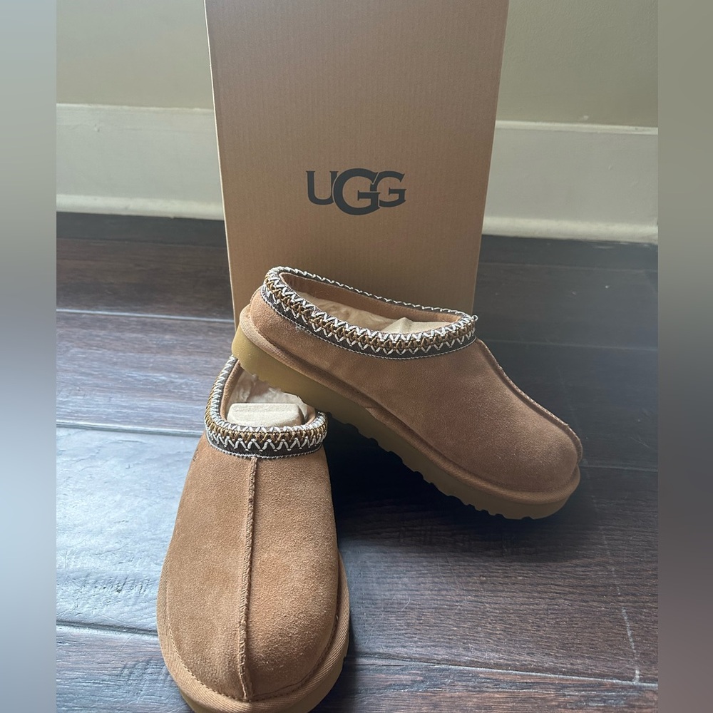 UGG Tasman Slipper